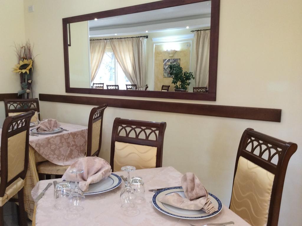 Cridda Hotel & Restaurant Джицерия Екстериор снимка