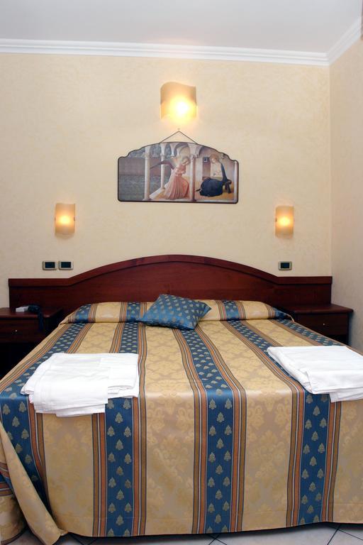 Cridda Hotel & Restaurant Джицерия Стая снимка