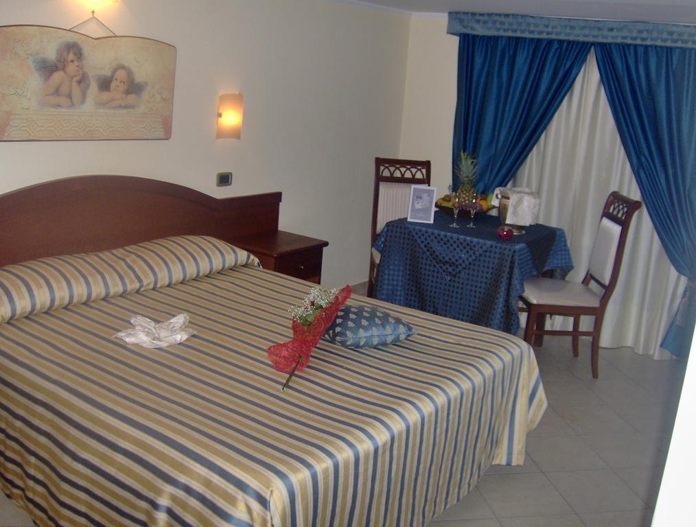 Cridda Hotel & Restaurant Джицерия Екстериор снимка