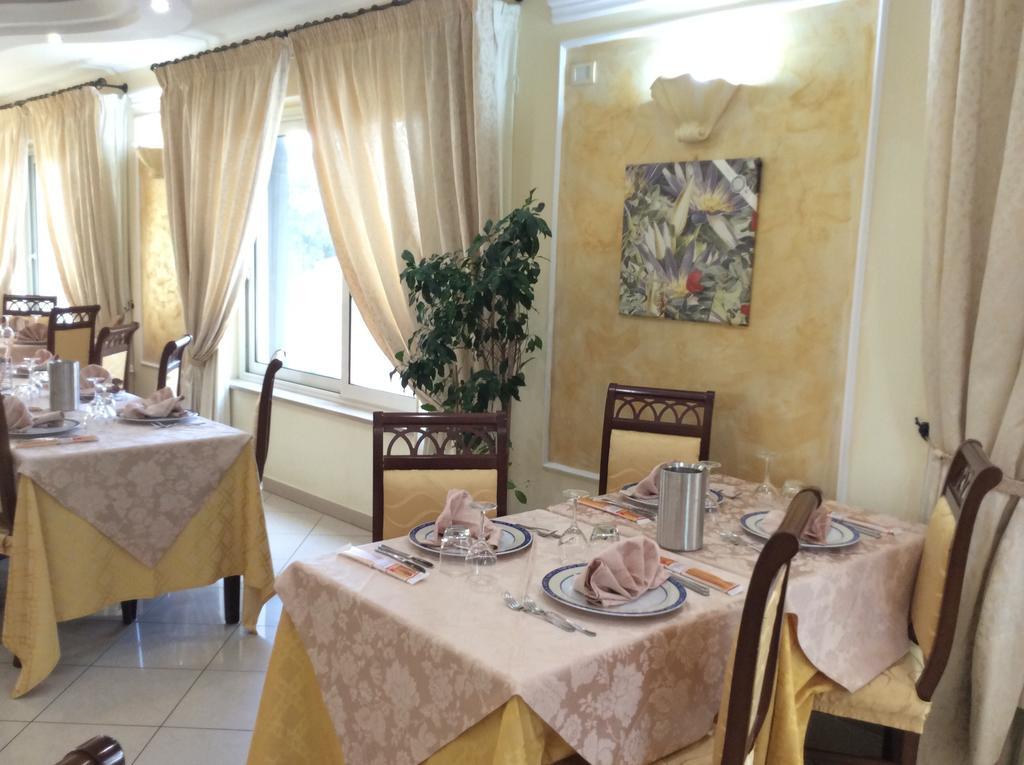 Cridda Hotel & Restaurant Джицерия Екстериор снимка